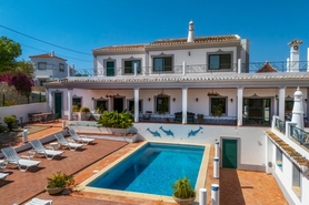 Moradia T4 - Loul�, Loul�, Faro (Algarve)
