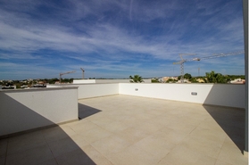 Moradia T4 - Quarteira, Loul�, Faro (Algarve) - Miniatura: 26/32