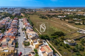 Moradia T4 - N�o Definido, N�o Definido, N�o Definido - Miniatura: 49/57