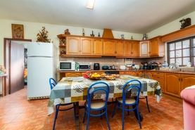 Moradia T3 - Alte, Loul�, Faro (Algarve)