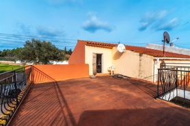 Moradia T3 - Alte, Loul�, Faro (Algarve) - Miniatura: 22/49