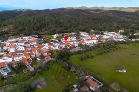 Moradia T3 - Alte, Loul�, Faro (Algarve) - Miniatura: 45/49