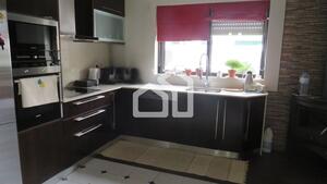 Moradia T3 - So Paio de Oleiros, Santa Maria da Feira, Aveiro - Miniatura: 1/12