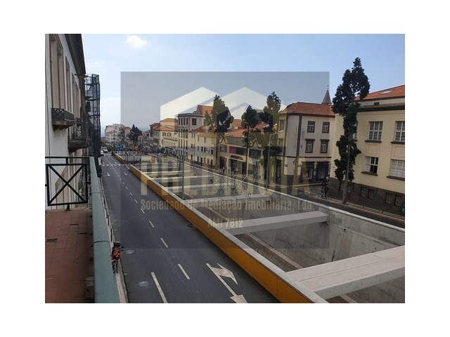Prédio - Sé, Funchal, Ilha da Madeira - Imagem grande