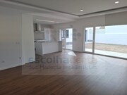 Moradia T4 - Fern�o Ferro, Seixal, Set�bal - Miniatura: 1/9