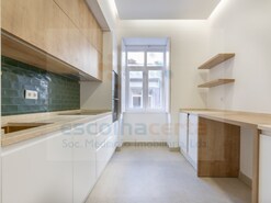 Apartamento T4 - Santo António, Lisboa, Lisboa