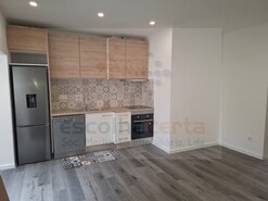 Apartamento T2 - Baixa da Banheira, Moita, Set�bal