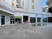 Loja - Santa Maria, Torres Vedras, Lisboa - Miniatura: 3/9