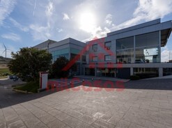 Escrit�rio - Santa Maria, Torres Vedras, Lisboa