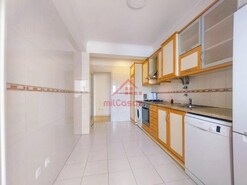 Apartamento T2 - Santa Maria, Torres Vedras, Lisboa