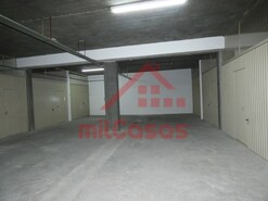 Garagem - A.  dos Cunhados, Torres Vedras, Lisboa