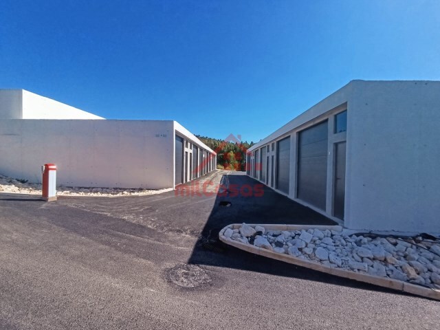 Armaz�m - Santa Maria, Torres Vedras, Lisboa - Imagem grande