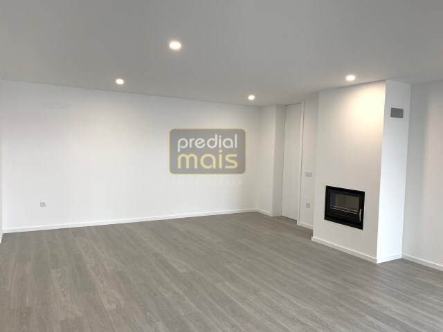 Moradia T3 - Louro, Vila Nova de Famalicão, Braga - Imagem grande