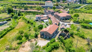 Moradia T3 - Ancede, Bai�o, Porto - Miniatura: 1/23