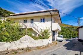 Moradia T5 - Sedielos, Peso da R�gua, Vila Real - Miniatura: 1/25