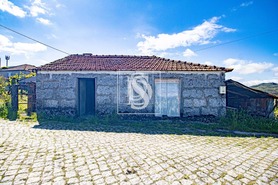 Moradia T1 - Loivos do Monte, Baio, Porto