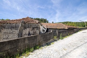 Moradia T3 - Campelo, Baio, Porto - Miniatura: 27/36