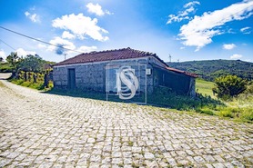 Moradia T1 - Loivos do Monte, Baio, Porto - Miniatura: 19/23