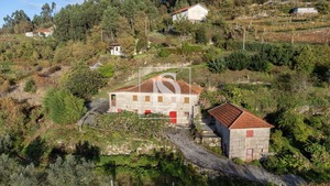 Moradia T0 - Gouveia (So Simo), Amarante, Porto - Miniatura: 1/43