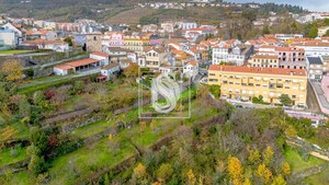 Moradia - Av�es, Lamego, Viseu - Miniatura: 18/19