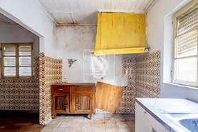 Moradia T2 - Av�es, Lamego, Viseu - Miniatura: 4/7