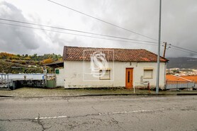 Moradia T2 - Av�es, Lamego, Viseu - Miniatura: 7/7