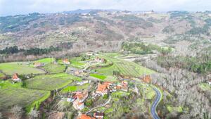 Moradia T3 - Gouveia (S�o Sim�o), Amarante, Porto - Miniatura: 2/28