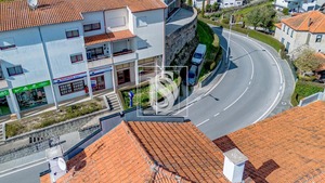 Loja T0 - Campelo, Bai�o, Porto - Miniatura: 9/28