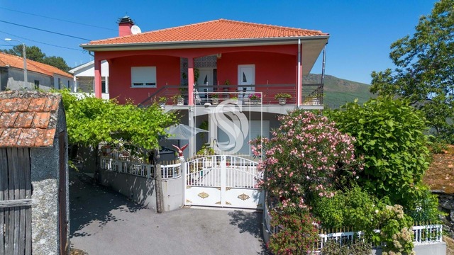 Moradia T4 - Teixeira, Bai�o, Porto - Imagem grande