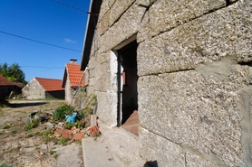 Moradia - Gouveia (S�o Sim�o), Amarante, Porto - Miniatura: 34/43