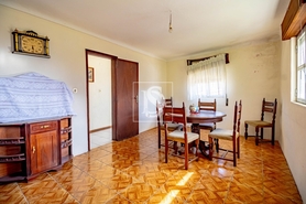 Moradia T5 - Sedielos, Peso da R�gua, Vila Real - Miniatura: 10/25