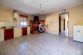 Moradia T5 - Sedielos, Peso da R�gua, Vila Real - Miniatura: 11/25
