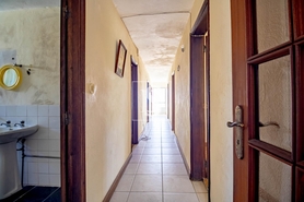 Moradia T5 - Sedielos, Peso da R�gua, Vila Real - Miniatura: 20/25