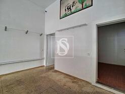 Loja - Ermesinde, Valongo, Porto - Miniatura: 8/10