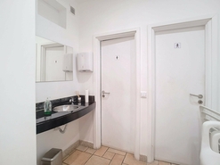 Loja - Ermesinde, Valongo, Porto - Miniatura: 2/21