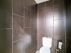 Loja - Ermesinde, Valongo, Porto - Miniatura: 17/21