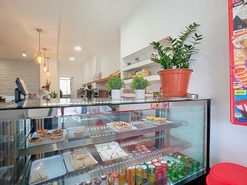 Loja - Ermesinde, Valongo, Porto - Miniatura: 20/21