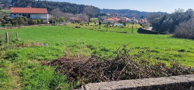 Terreno R�stico - Serzedelo, P�voa de Lanhoso, Braga - Imagem grande