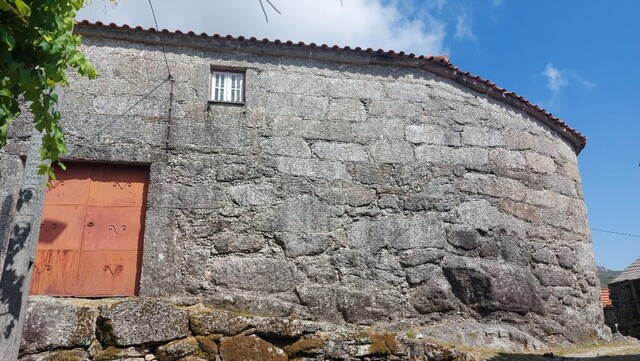 Moradia T0 - CHORENSE E MONTE, Terras de Bouro, Braga - Imagem grande