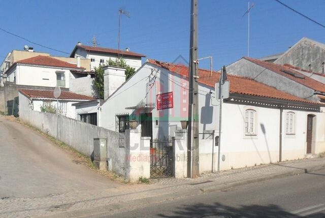 Moradia T3 - Santo Ant�nio dos Olivais, Coimbra, Coimbra - Imagem grande