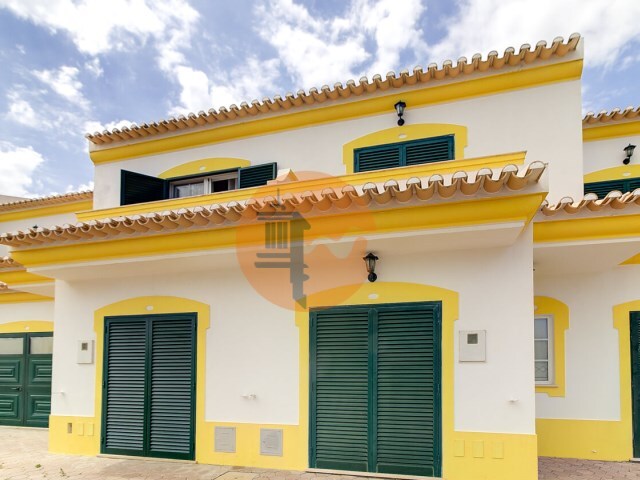 Moradia T2 - Vila Nova de Cacela, Vila Real de Santo Ant�nio, Faro (Algarve) - Imagem grande
