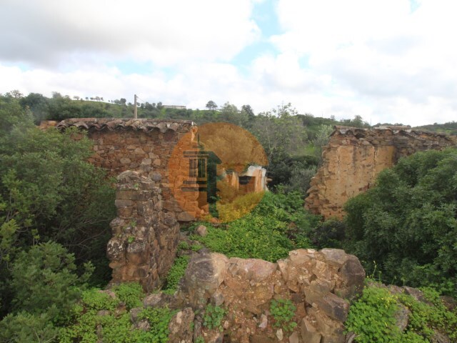 Ruina - Santa Catarina da Fonte do Bispo, Tavira, Faro (Algarve) - Imagem grande