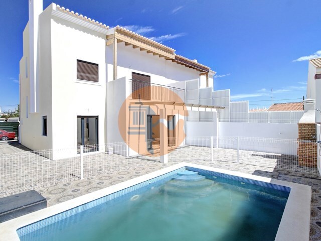 Moradia T3 - Vila Nova de Cacela, Vila Real de Santo Ant�nio, Faro (Algarve) - Imagem grande