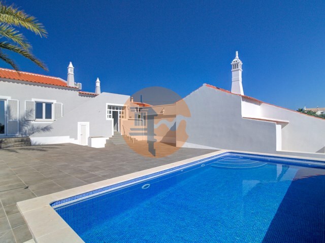 Moradia T6 - Vila Nova de Cacela, Vila Real de Santo Ant�nio, Faro (Algarve) - Imagem grande