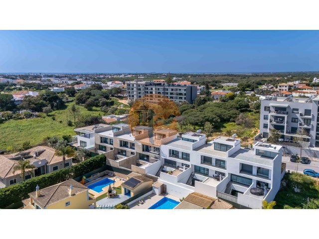 Moradia T3 - Montenegro, Faro, Faro (Algarve) - Imagem grande