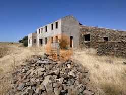 Moradia T6 - Alcoutim, Alcoutim, Faro (Algarve)