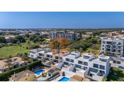 Moradia T3 - Montenegro, Faro, Faro (Algarve)
