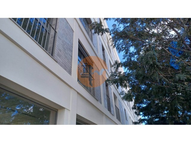 Com�rcio - Olh�o, Olh�o, Faro (Algarve) - Imagem grande