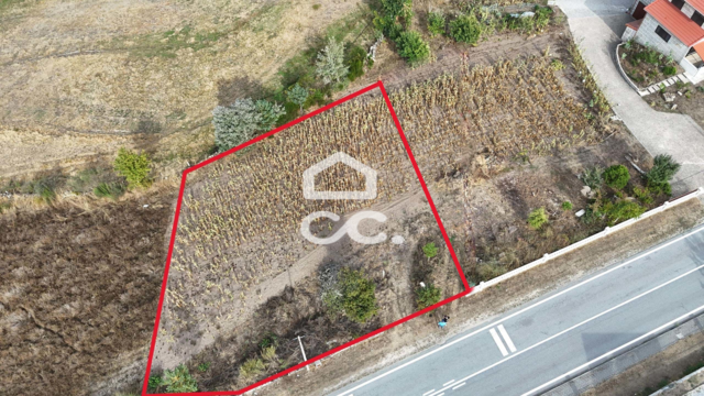 Terreno Urbano T0 - Ch�, Montalegre, Vila Real - Imagem grande