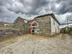 Moradia T0 - Vilar de Perdizes e Meixide, Montalegre, Vila Real